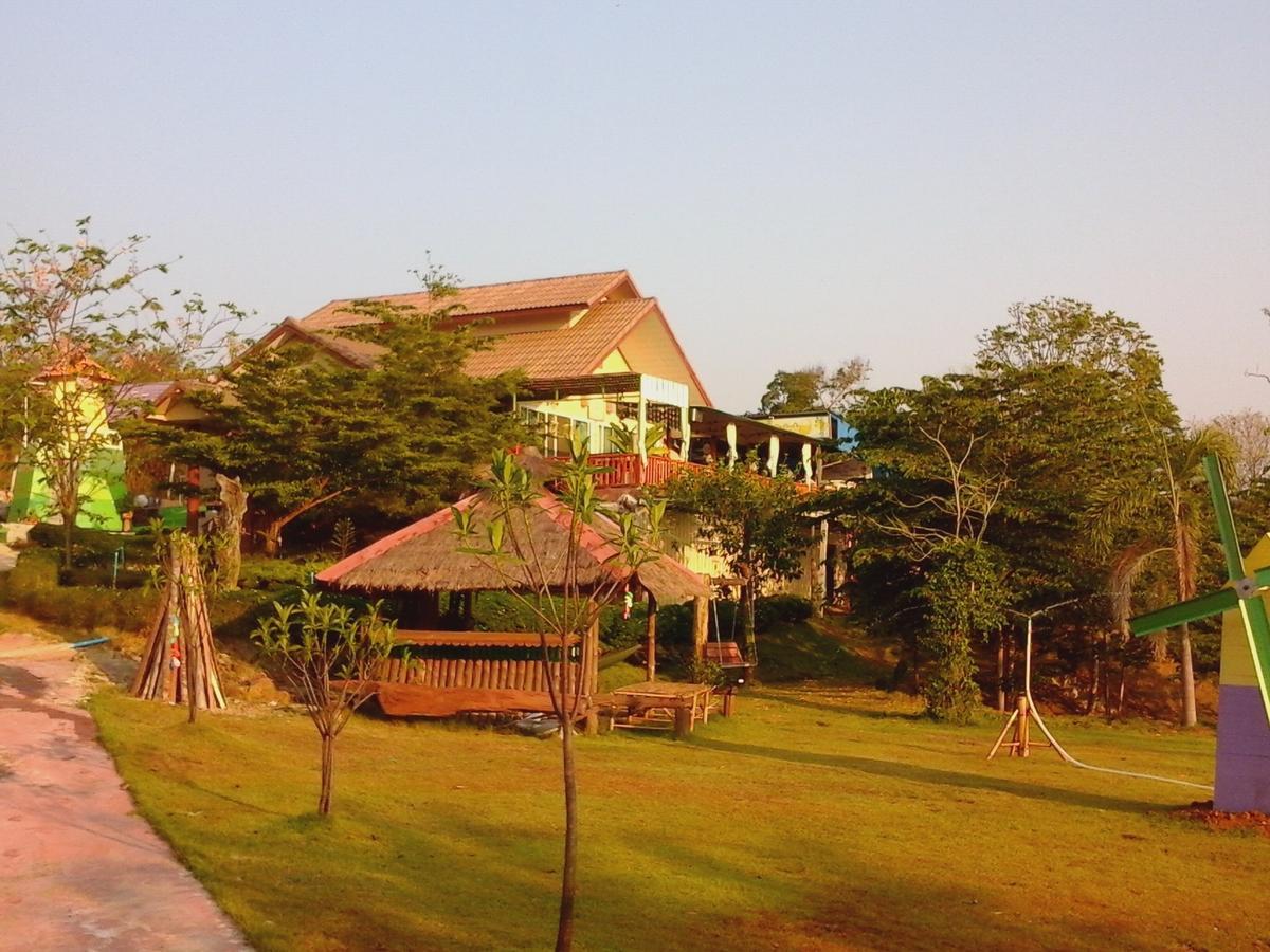 Kum Nangpaya Hotel แก่งกระจาน ภายนอก รูปภาพ