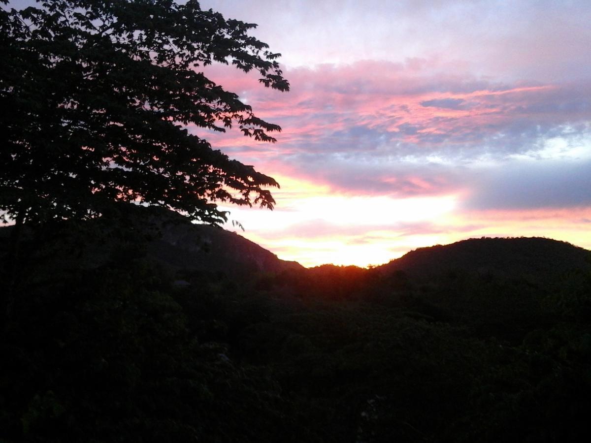 Kum Nangpaya Hotel แก่งกระจาน ภายนอก รูปภาพ